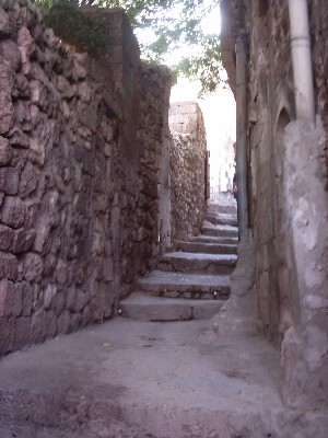 sokak.JPG (39046 bytes)